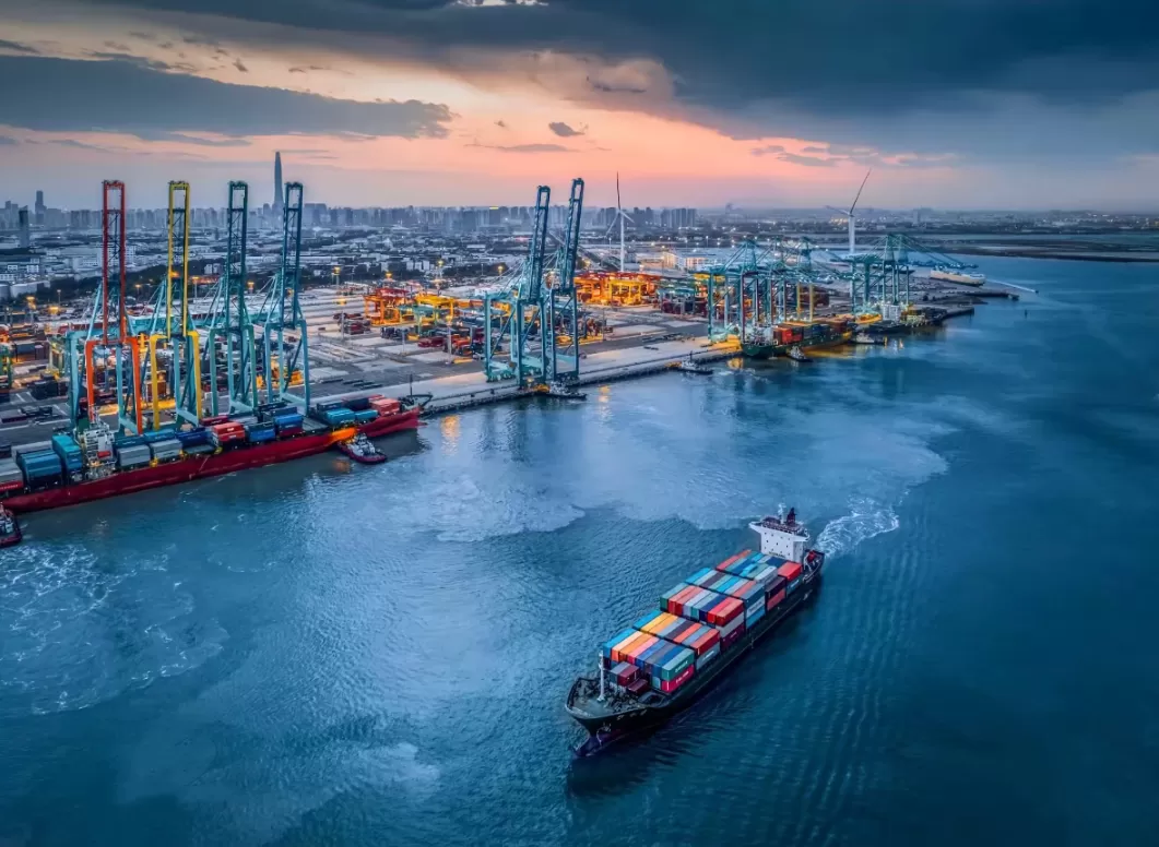 importimi i makinerive të rënda